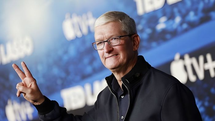 Ai là CEO hiện nay của Apple?